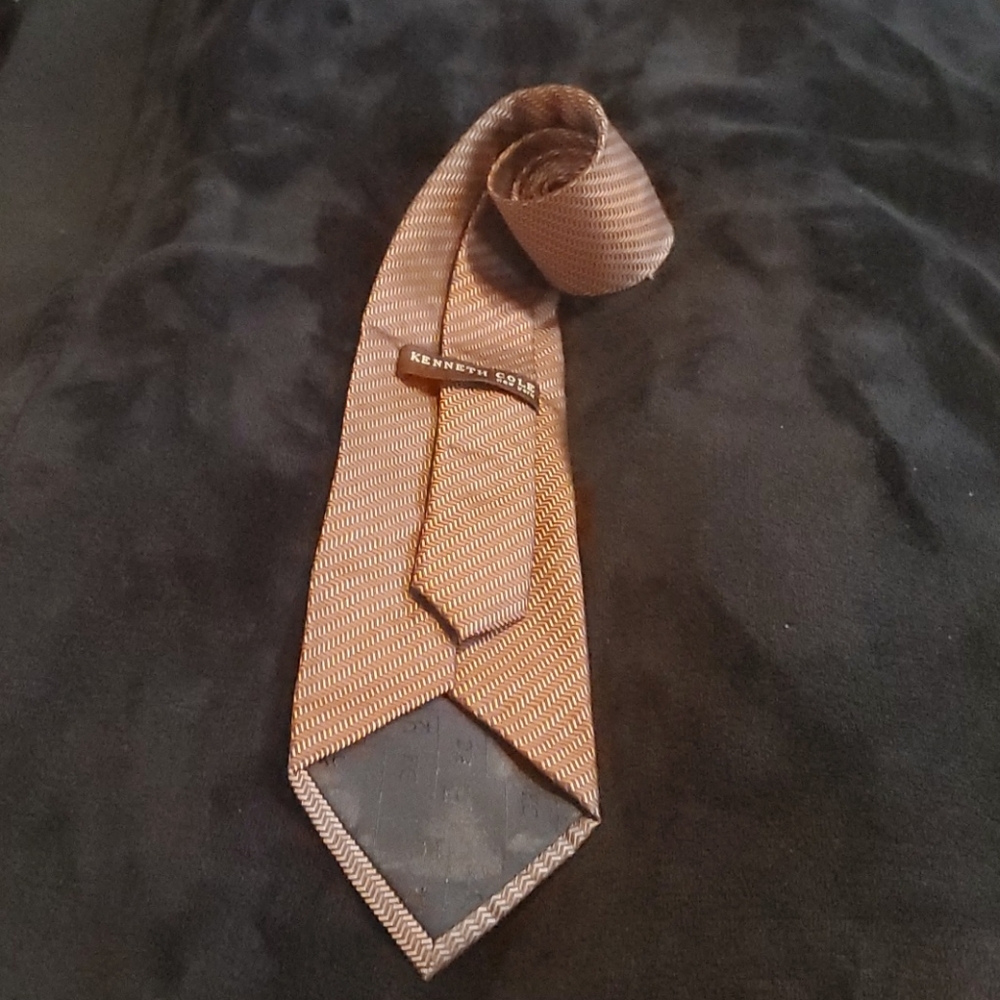 Kenneth Cole New York Brown Tie